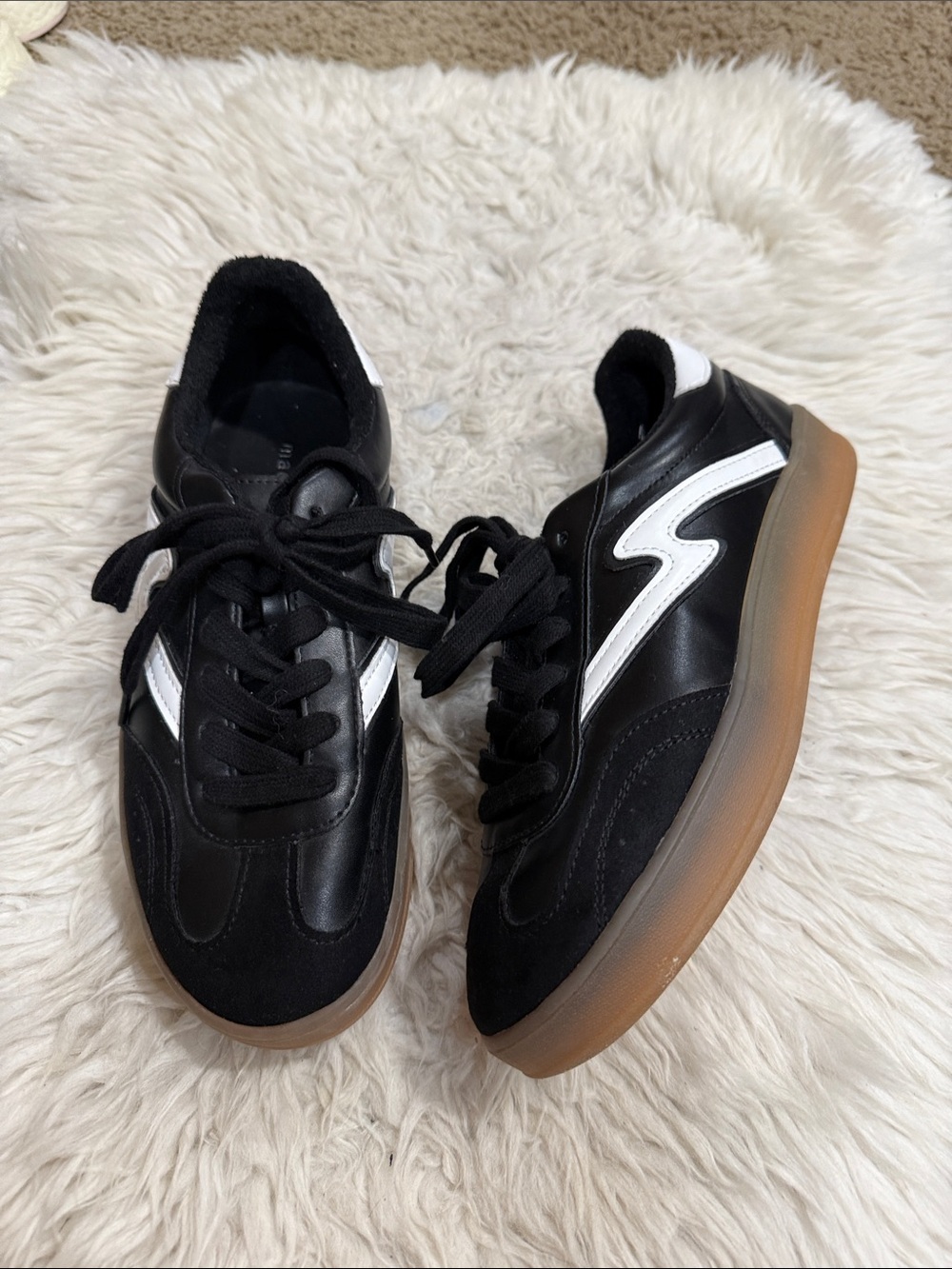 Madden Girl Giia Low-Top‎ Sneakers - Size 8 - BLACK MULTI